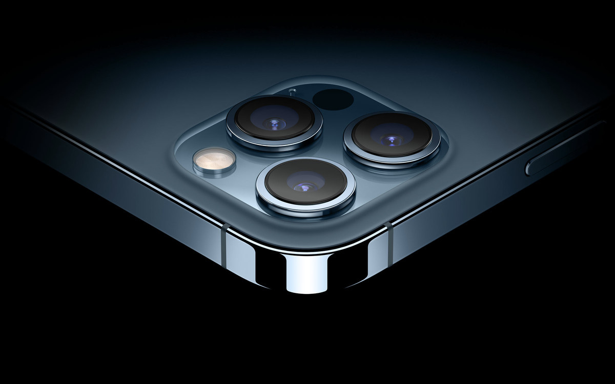 Cuối cùng Apple cũng đã nhún nhường, đi theo hướng tiếp cận của Samsung và Sony đối với ảnh chụp