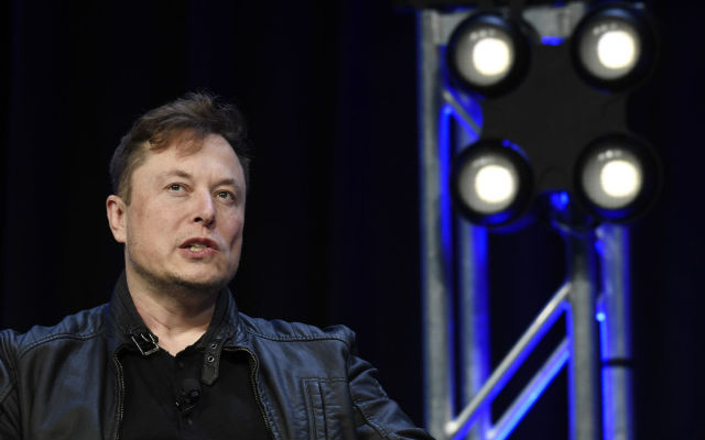 Elon Musk thay đổi hoàn toàn thái độ với Covid-19, khẳng định Tesla sẽ &quot;sản xuất máy thở nếu có sự thiếu hụt&quot;