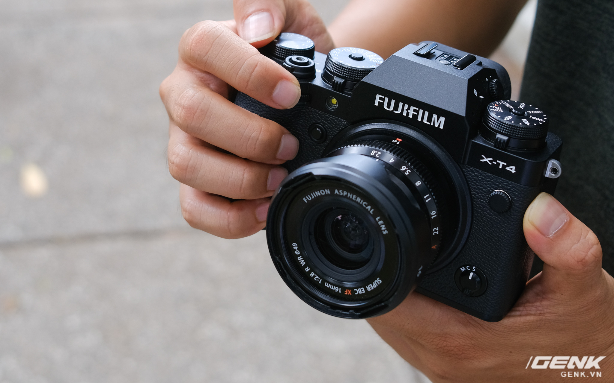 Trải nghiệm nhanh Fujifilm X-T4: Có gì hay và đáng nâng cấp so với đời trước?