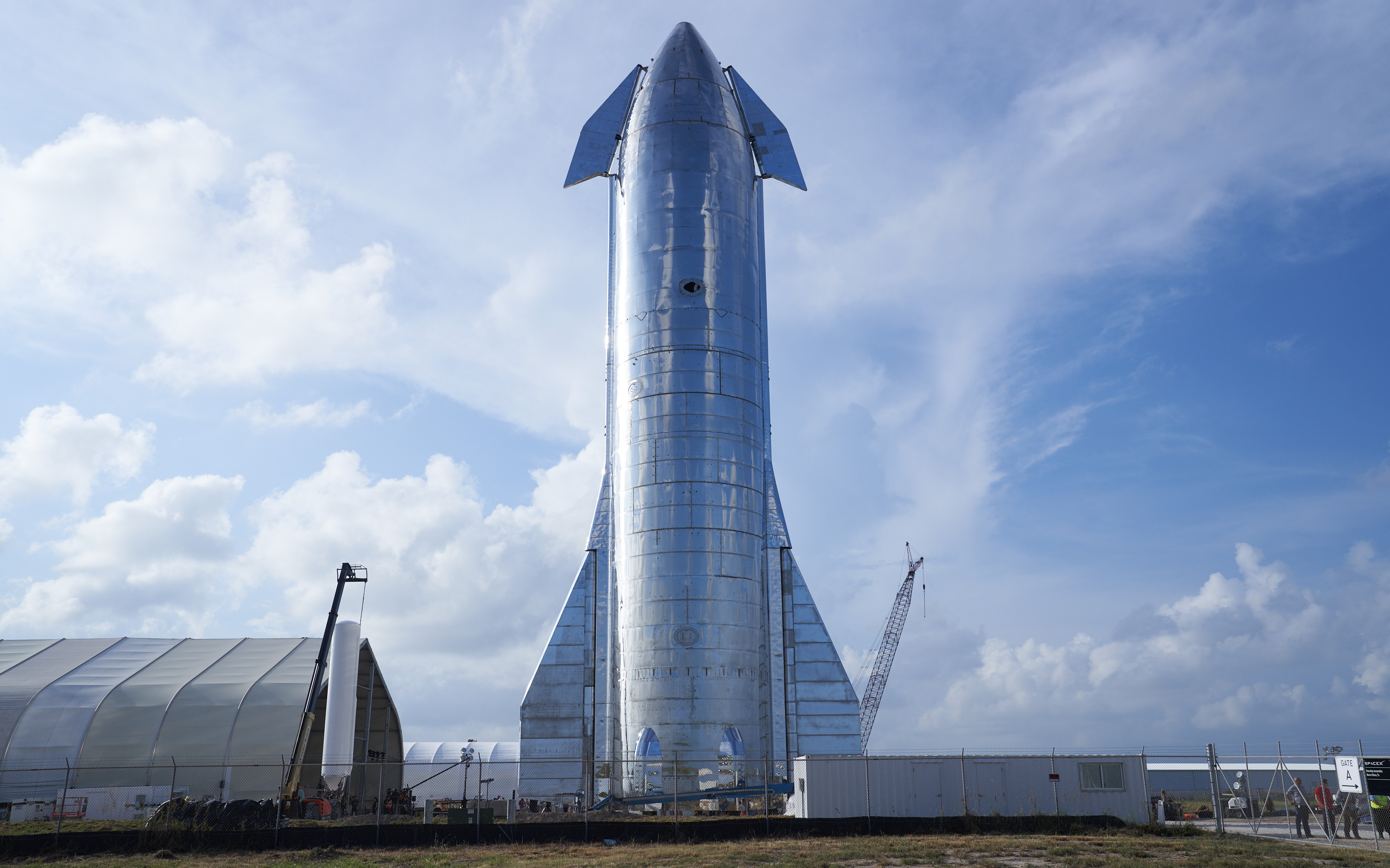 Elon Musk chuẩn bị xây bệ phóng tên lửa trên mặt nước, làm bàn đạp cho tàu Starship chở người xuyên lục địa, lên Mặt Trăng và đáp Sao Hỏa