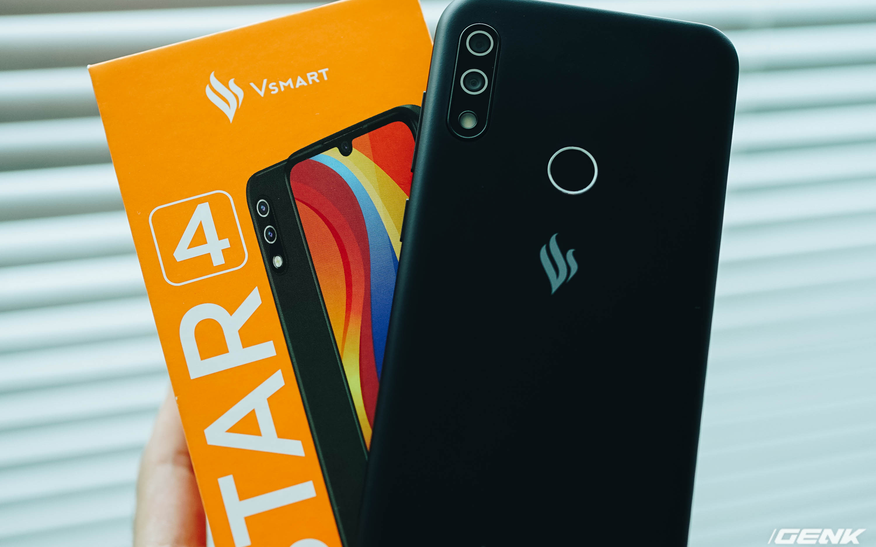Trên tay Vsmart Star 4: Chiếc điện thoại có thể gây bối rối từ VinSmart