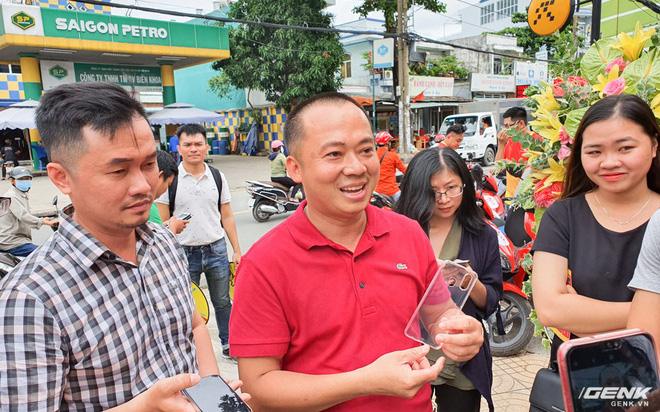 Điện Thoại Siêu Rẻ đóng cửa không phải vì không thành công mà do Thế Giới Di Động đang toan tính một bước đi khác vươn ra thị trường tỉnh lẻ?