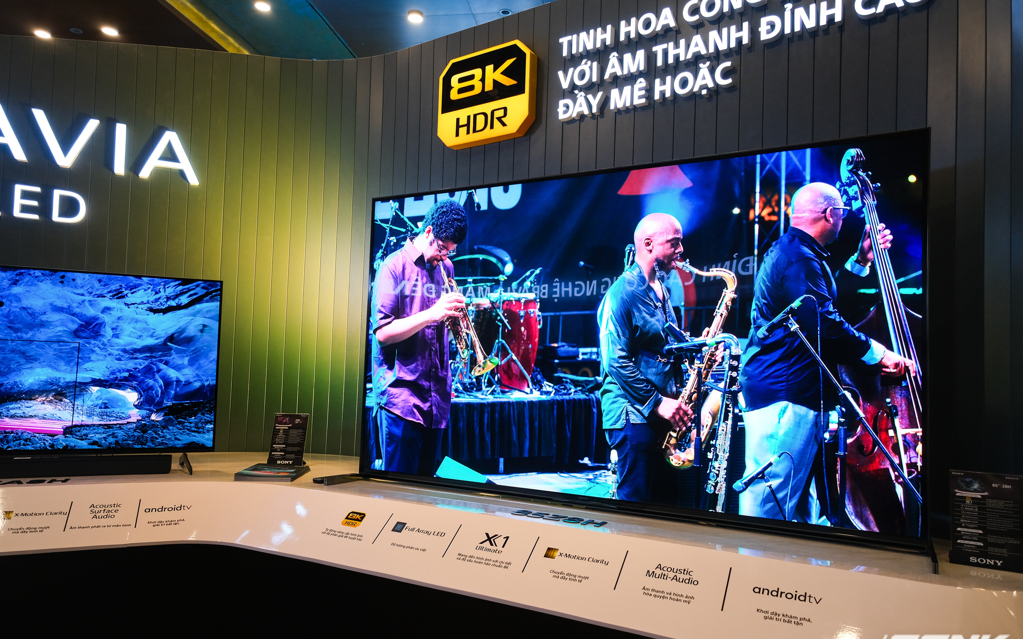 Cận cảnh TV Bravia 8K và OLED 4K nhỏ nhất thị trường Việt Nam của Sony