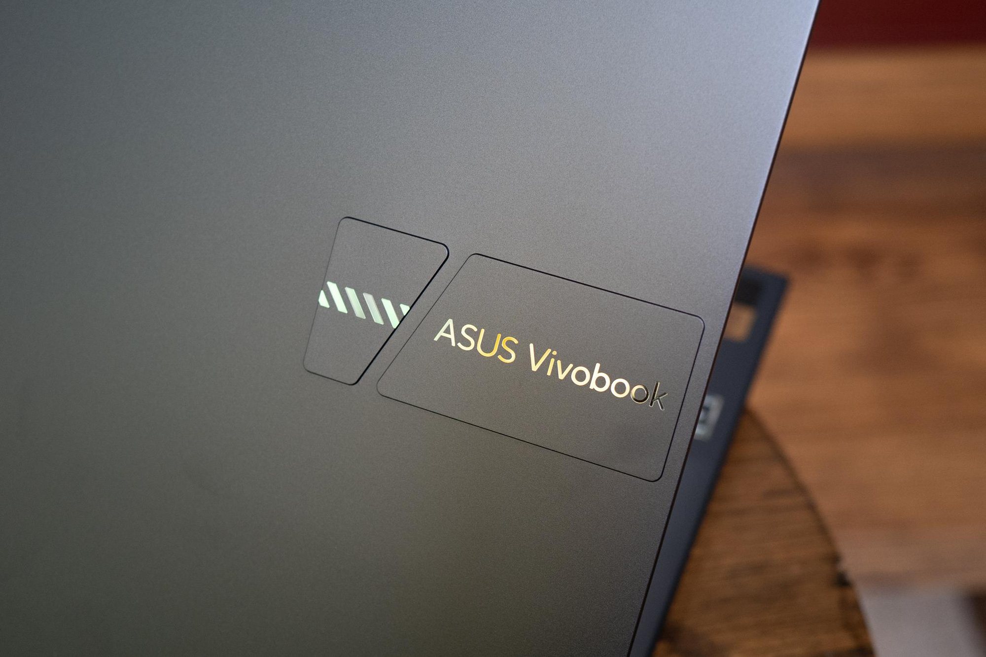 Đánh giá ASUS VivoBook 14 OLED: Sự kết hợp vẹn toàn giữa hiệu năng AMD 8 nhân và màn hình OLED chất lượng cao - Ảnh 2.