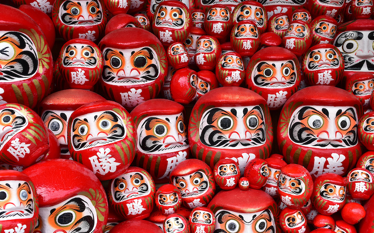 Tìm hiểu về búp bê Daruma của Nhật Bản - một loại bùa may mắn với truyền thống phong phú