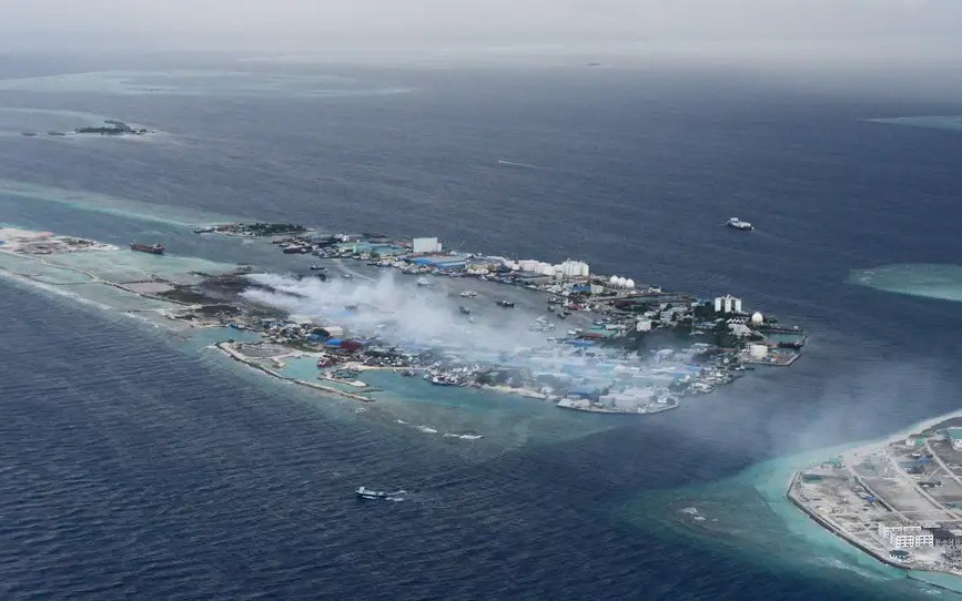 Cận cảnh 'đảo rác' - vết sẹo nhân tạo giữa thiên đường du lịch Maldives