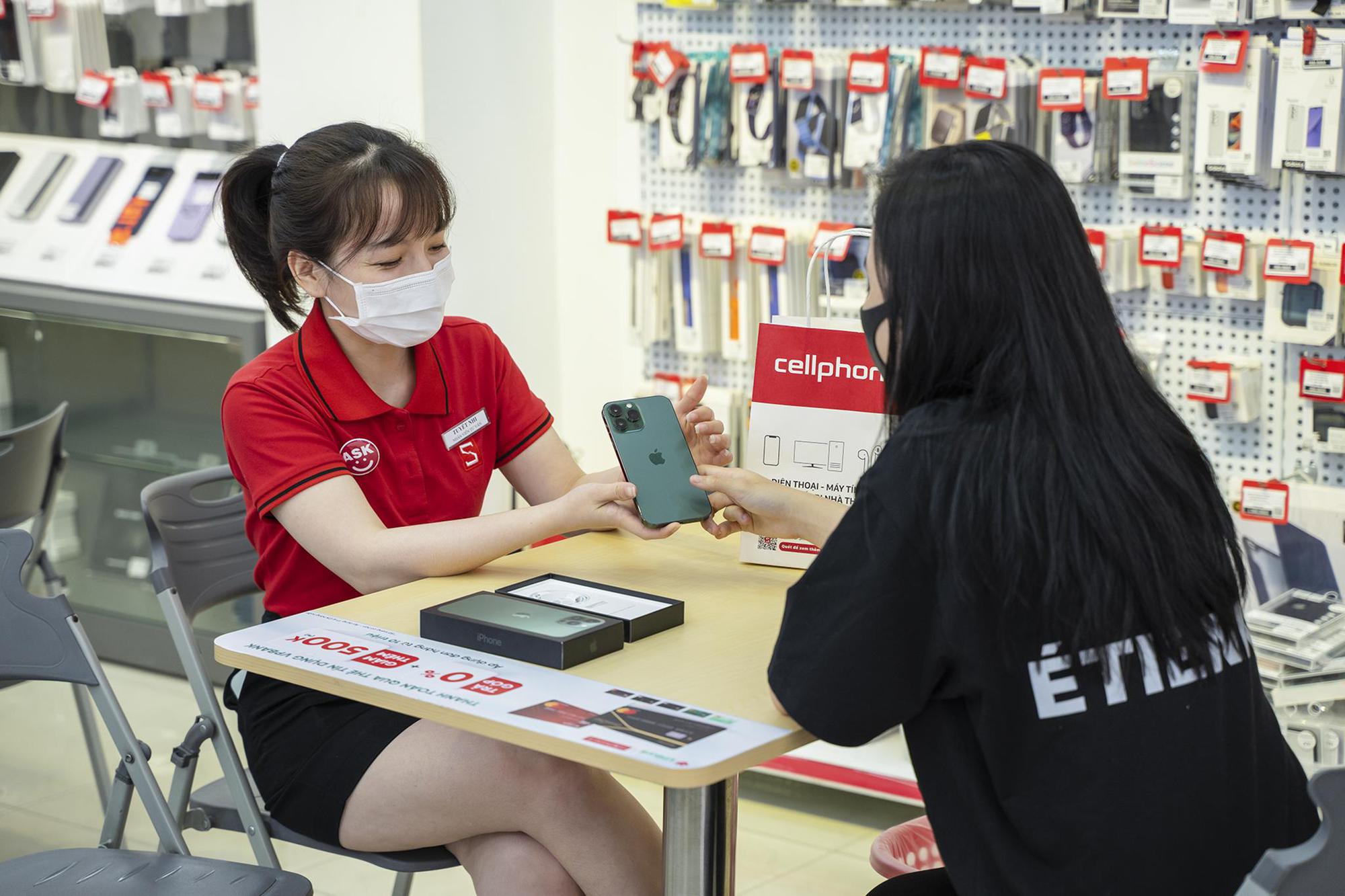 Chào mùa hè, loạt iPhone chính hãng giảm sốc đến vài triệu! - Ảnh 3.