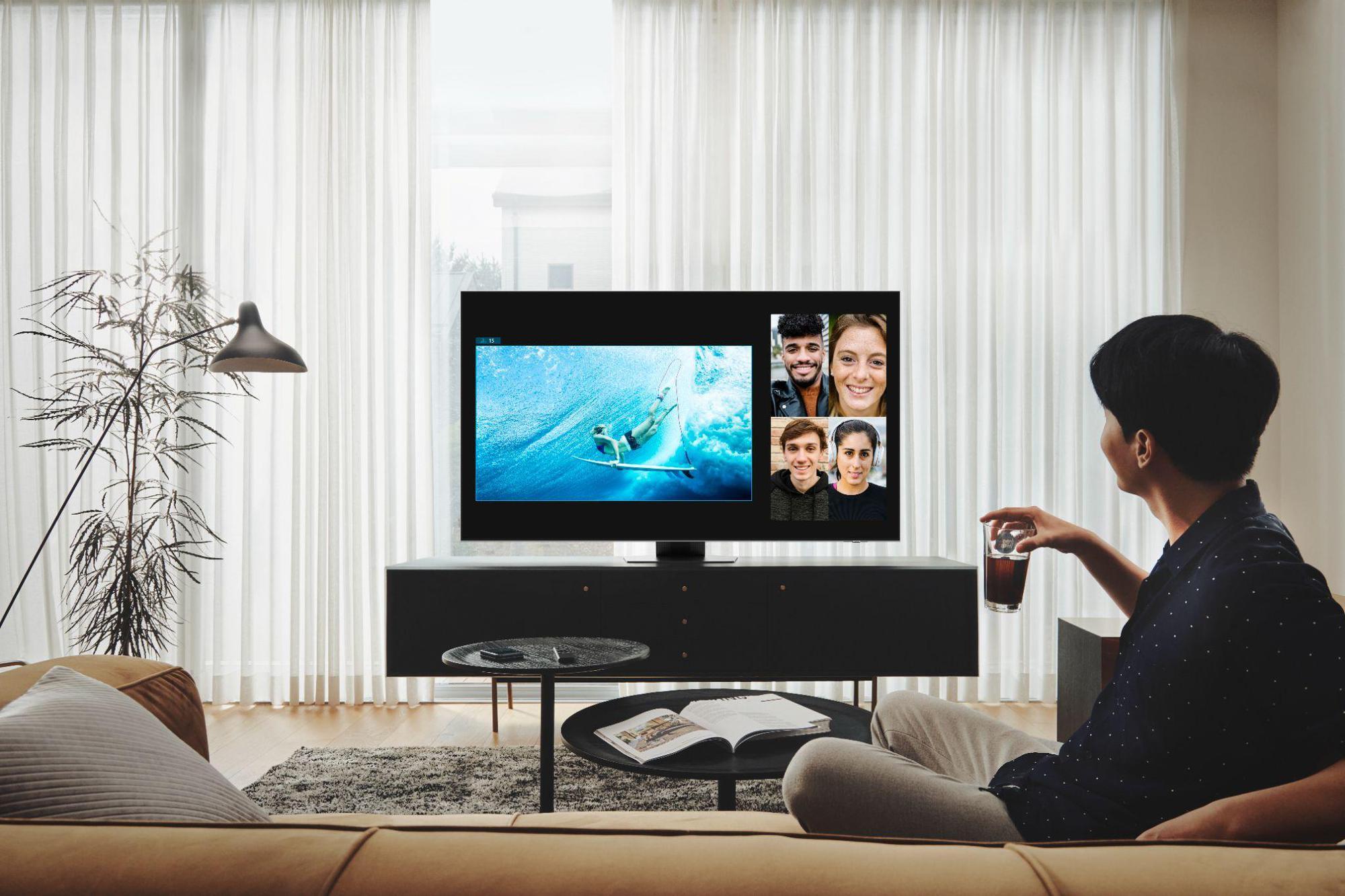 Chơi game bao năm bây giờ mới tìm được màn hình chân ái - Ảnh 1.