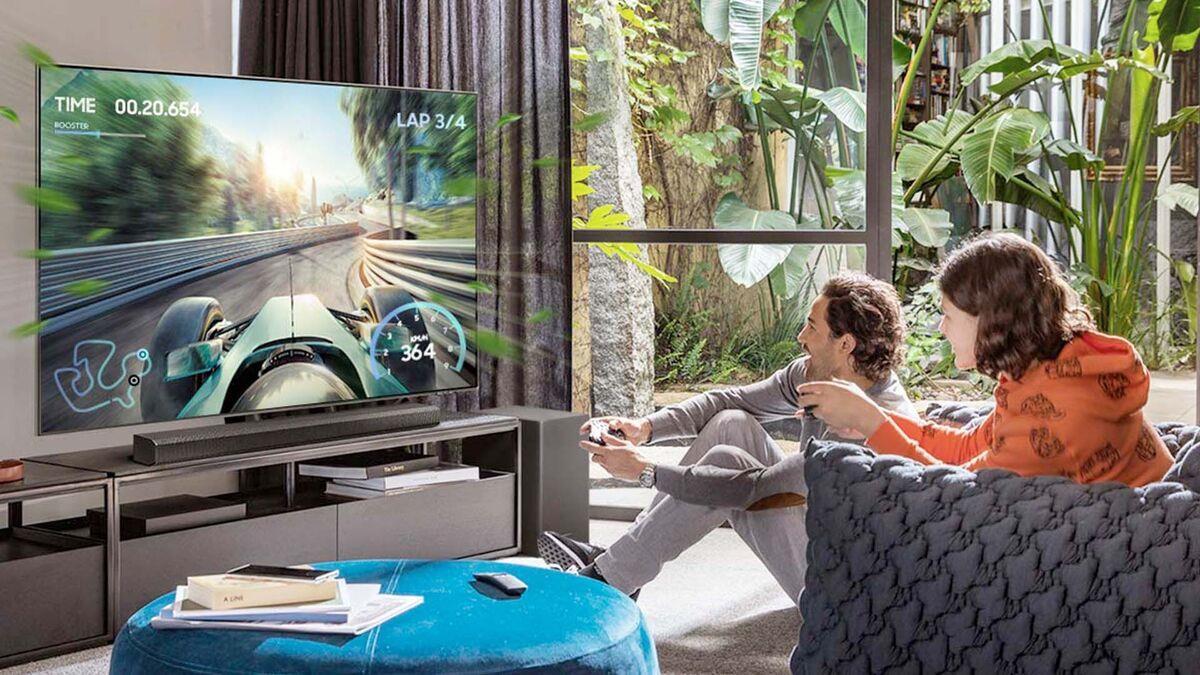 Chơi game bao năm bây giờ mới tìm được màn hình chân ái - Ảnh 3.