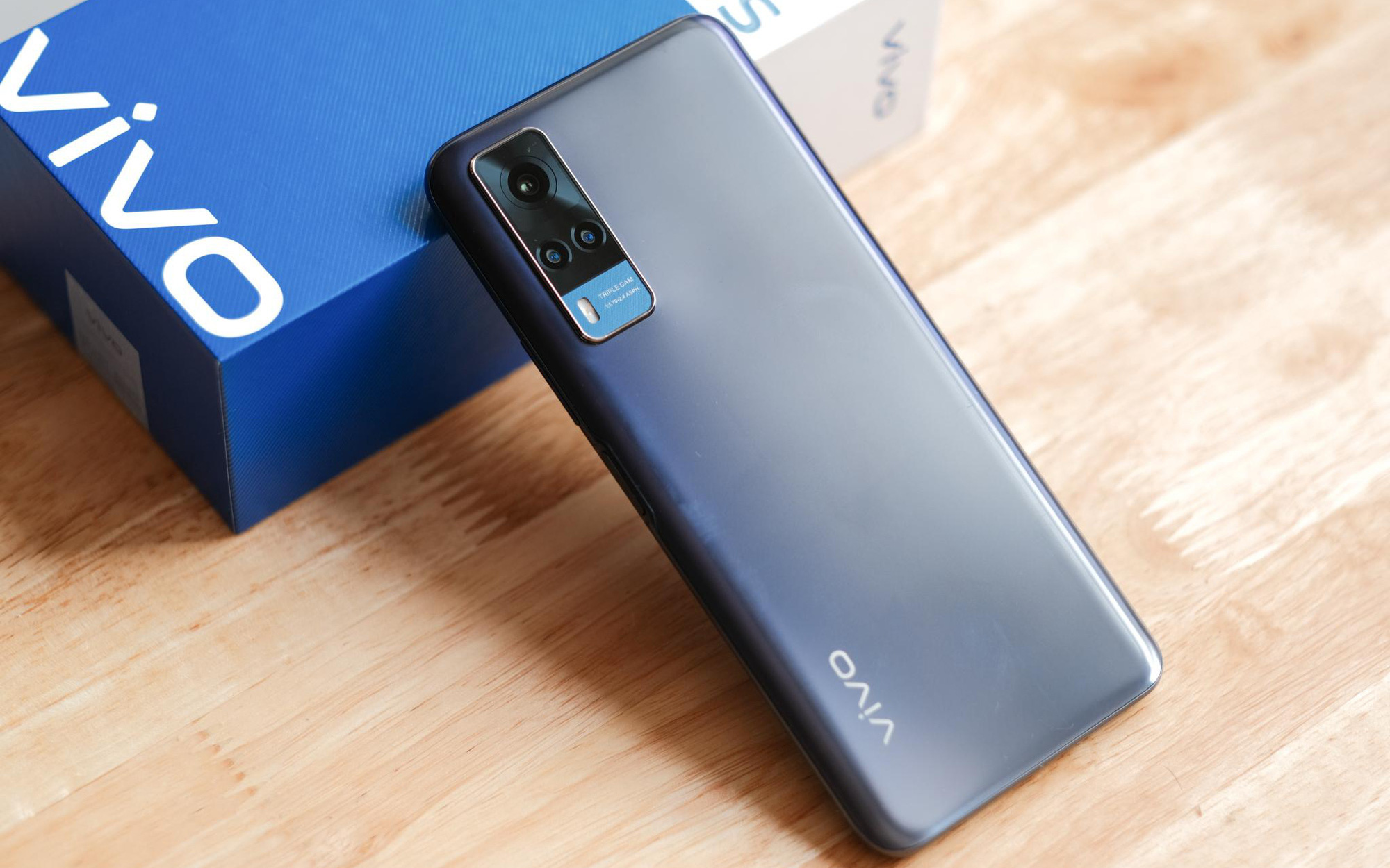 vivo ra mắt Y53s: Công nghệ RAM mở rộng độc quyền, chơi game và lướt app mượt mà, giá chưa đến 7 triệu