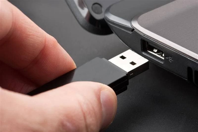 Nga ra mắt ổ USB siêu bảo mật: tự nổ để tiêu hủy, loại trừ mọi khả năng khôi phục dữ liệu - Ảnh 2.