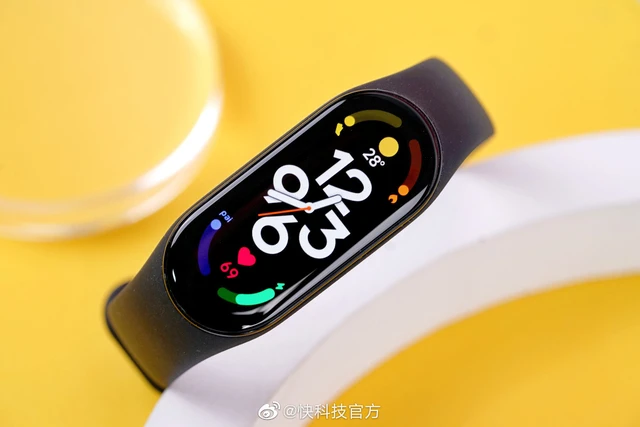 Xiaomi ra mắt Mi Band 7, Redmi Buds 4 và Buds 4 Pro - Ảnh 1. Xiaomi ra mắt Mi Band 7, Redmi Buds 4 và Buds 4 Pro - Ảnh 1.