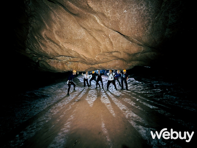 Hành trình khám phá hang động Pygmy và tận hưởng trải nghiệm &quot;qua đêm&quot; giữa núi rừng theo cách không ngờ tới - Ảnh 5.