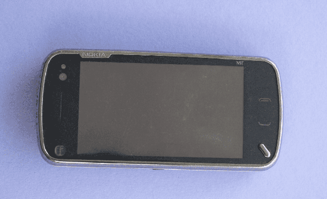 Nokia N97: tưởng là iPhone killer hóa ra lại là thứ giết chết chính Nokia - Ảnh 4.