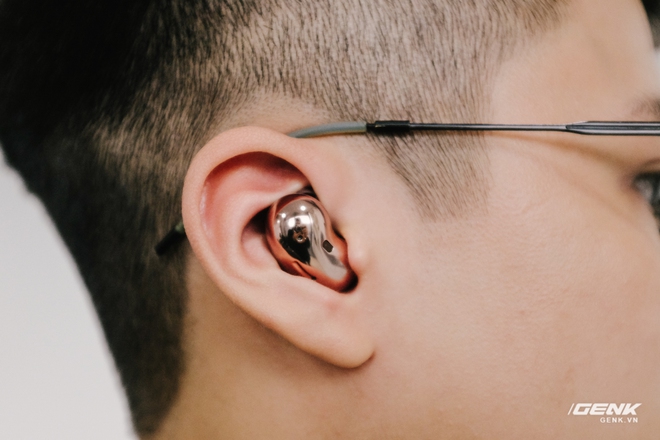 So sánh Huawei FreeBuds Pro, Apple AirPods Pro và Samsung Galaxy Buds Live: Mỗi người một vẻ - Ảnh 6.