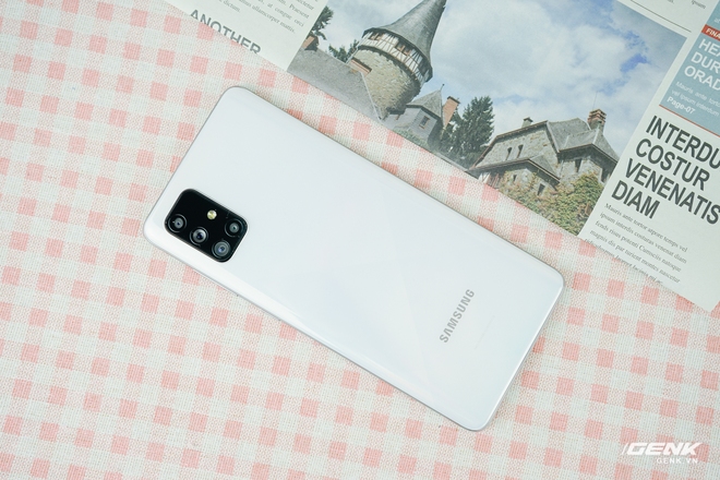 Đánh giá chi tiết Galaxy A71: Liệu có đáng mua trong phân khúc 10 triệu đồng? - Ảnh 1.