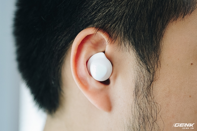 Trải nghiệm Galaxy Buds : Không có ANC, nhưng vì pin cứ đâm đầu - Ảnh 7.