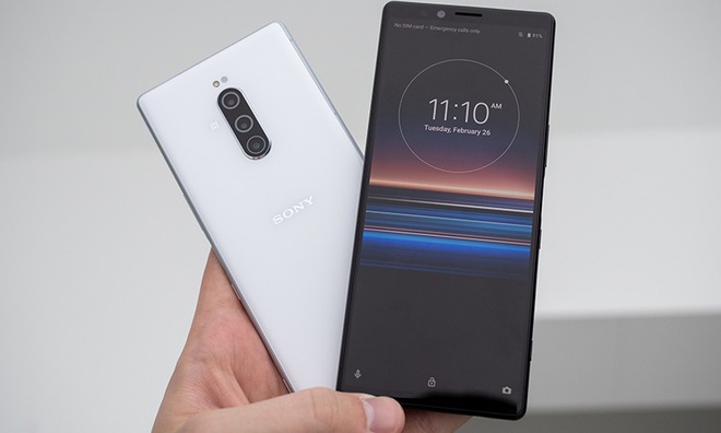 Với smartphone Xperia của Sony, chìa khóa sống sót hiện tại là... chìm dần vào quên lãng - Ảnh 2.