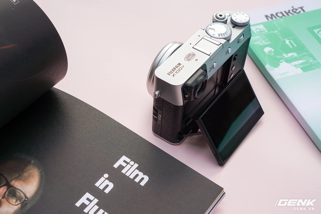 Cận cảnh Fujifilm X100V: Cảm biến 26.1MP X-Trans BSI CMOS thế hệ 4, ống kính 23mm f/2.0 mới, màn hình đã có thể xoay lật 2 hướng - Ảnh 4.
