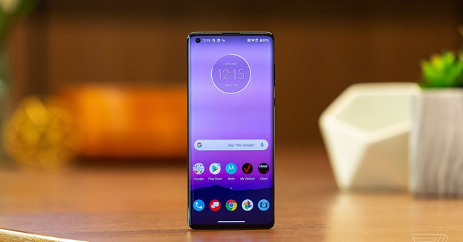 Motorola quay trở lại cuộc đua smartphone cao cấp với Edge Plus giá 1.000 USD - Ảnh 3.