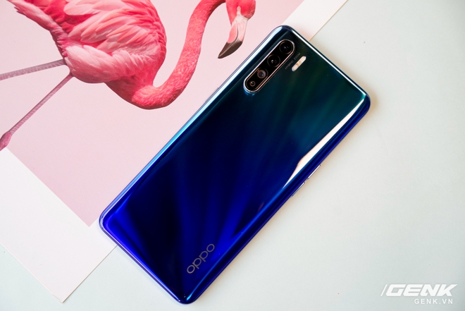 Trên tay OPPO Reno3 Pro chính thức tại Việt Nam: thiết kế siêu mỏng, 4 camera 64MP, sạc nhanh VOOC 4.0 - Ảnh 2.