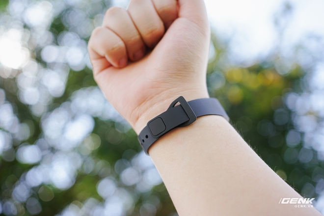 Trên tay Redmi Band: Màn hình xấu hơn Mi Band 4, chưa hỗ trợ tiếng Việt, pin 14 ngày, giá 400.000 đồng - Ảnh 9.