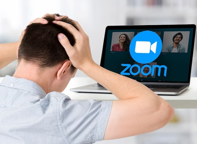 Zoom bị chính cổ đông khởi kiện vì cáo buộc che giấu các lỗ hổng bảo mật  - Ảnh 1.