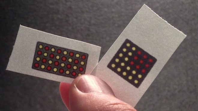 Nhà khoa học MIT đang phát triển những chiếc khẩu trang tự động phát sáng khi dính virus corona - Ảnh 2.