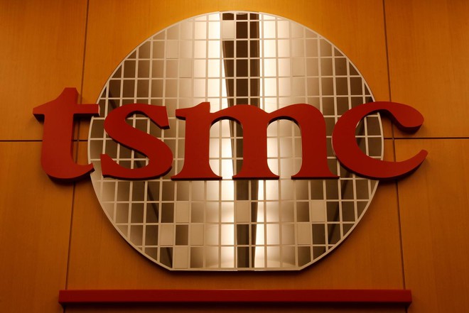 Ác mộng của Huawei đã đến: Hãng TSMC dừng nhận đơn hàng chip mới cho công ty Trung Quốc  - Ảnh 1.