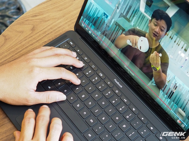 Trải nghiệm nhanh Google Pixelbook Go: Đơn giản, nhẹ, phím gõ êm, giá cần cân nhắc - Ảnh 11.