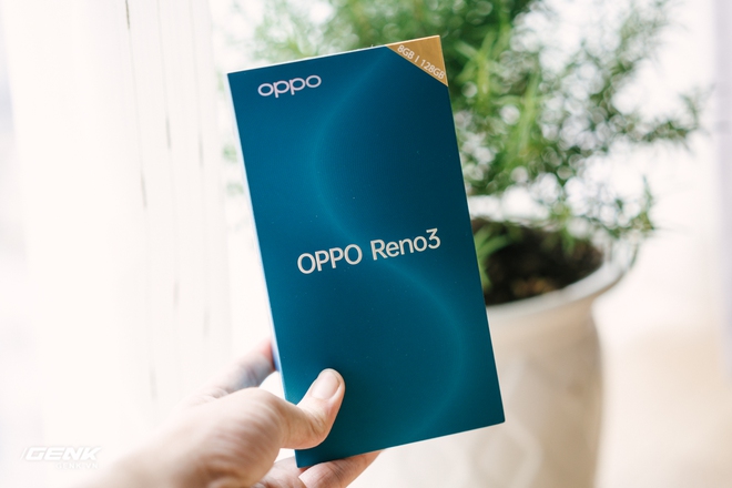 Đập hộp OPPO Reno3: Thiết kế thanh thoát, 4 camera sau, màn hình giọt nước - Ảnh 1.