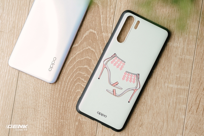 Đập hộp OPPO Reno3: Thiết kế thanh thoát, 4 camera sau, màn hình giọt nước - Ảnh 7.