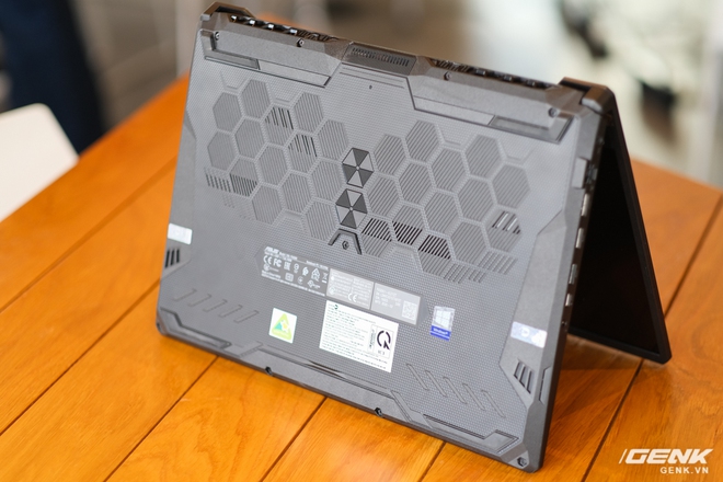 Cận cảnh laptop TUF Gaming A15: logo mới ngầu hơn, chạy AMD Ryzen 4600H và GTX1650, giá nhỉnh hơn 20 triệu đồng - Ảnh 7.