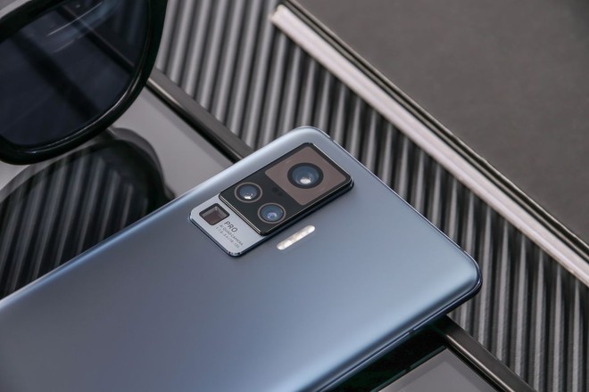 Vivo ra mắt X50 series: Smartphone flagship 5G mỏng nhất thế giới, camera thiết kế chống rung giống gimbal, giá từ 490 USD - Ảnh 1.