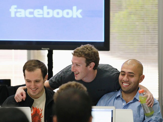 9 sự thật cho thấy CEO Mark Zuckerberg giàu cỡ nào  - Ảnh 2.