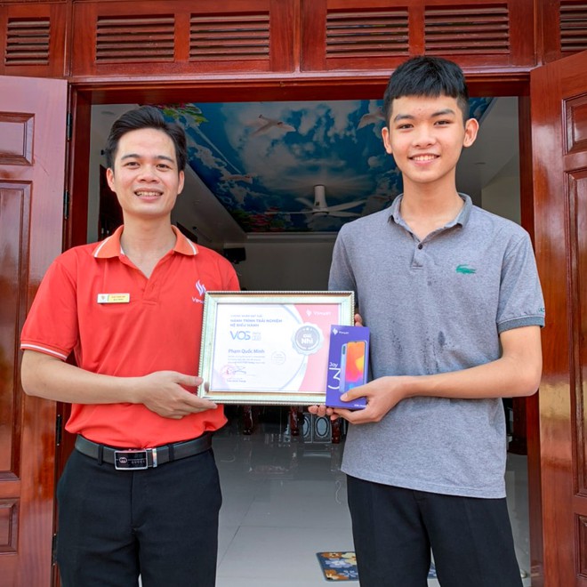 Vsmart khen thưởng người dùng báo lỗi phần mềm - Ảnh 2.