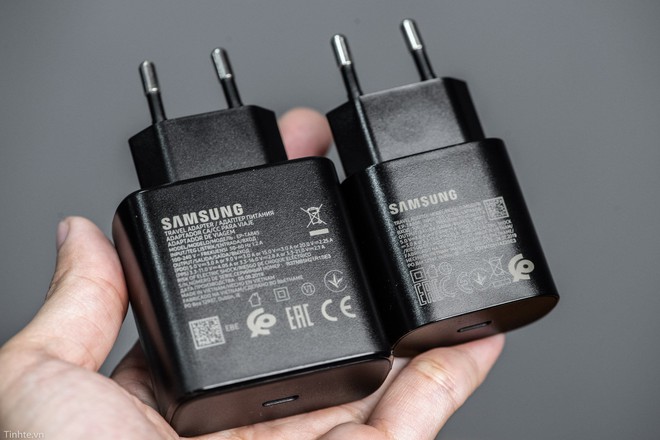 Hào phóng với người dùng hơn Apple, Samsung vẫn tặng kèm củ sạc nhanh trong hộp Galaxy Note 20 - Ảnh 2.