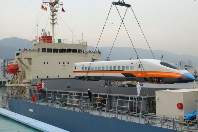 Cùng nhìn lại lịch sử hoạt động của tàu siêu tốc Shinkansen, niềm tự hào Nhật Bản với phiên bản mới nhất có thể chạy ngon ơ ngay cả khi động đất - Ảnh 30.