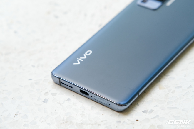 Cận cảnh Vivo X50 Pro giá 20 triệu: Thiết kế hiện đại, camera gimbal siêu chống rung, màn hình tràn viền 90Hz, Snapdragon 765G - Ảnh 10.