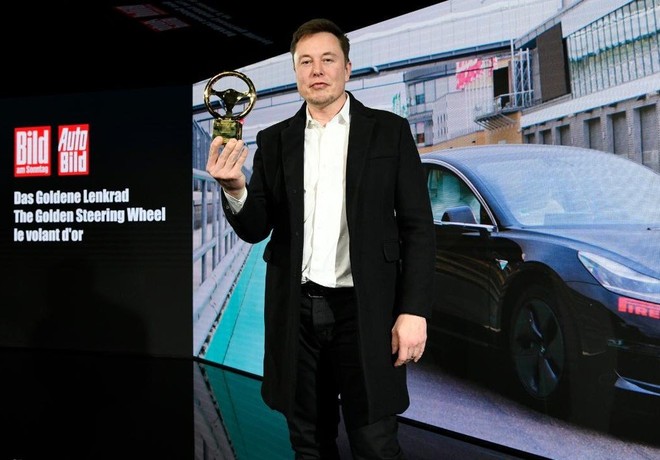 Hệ thống tự lái của xe Tesla đang được hoàn thiện bằng trí tuệ nhân tạo, sẽ là bước nhảy vọt lượng tử của ngành ô tô - Ảnh 2.