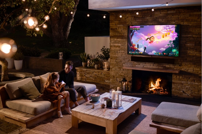 Samsung ra mắt The Terrace, mẫu TV cao cấp giá cả trăm triệu có khả năng chống chịu nắng mưa ngoài trời chuẩn IP56 - Ảnh 1.