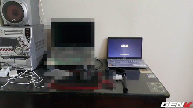 Tự làm bàn gập để đồ: nhanh, đẹp, giải phóng không gian làm việc rất đã - Ảnh 1.