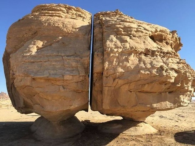 Al Naslaa - Khối đá bí ẩn hơn 4.000 năm tuổi tại Ả Rập Xê Út - Ảnh 2.